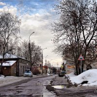 "Старый провинциальный городок. Март"© :: Владимир Макаров