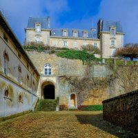 Замок Monfort-le-Gesnois :: Георгий А