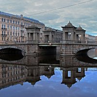 Утро Ломоносовского моста. :: веселов михаил 