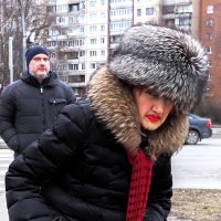Гламурная дама с проспекта Большевиков. :: Майя Жинкина