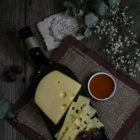 Сыр с брусникой :: Юлия Бабаева