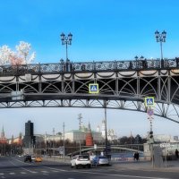 Патриарший мост. :: Татьяна Помогалова