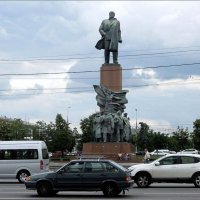 В.И. Ленин на Октябрьской площади в Москве :: Татьяна 
