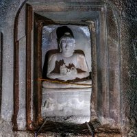 Скулптура Будды в пещерном храме Аджанта :: Георгий А