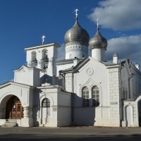 Псков.Церковь Варлаама Хутынского 1466 г. :: Владислав Иопек