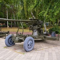 Краснодар. Зенитная 85-мм пушка КС - 18. :: Пётр Чернега