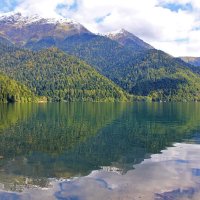 Озеро Рица :: Владимир Соколов (svladmir)