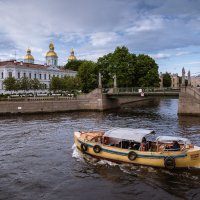 Прогулочные лодки на каналах Санкт-Петербурга. :: Олег Бабурин