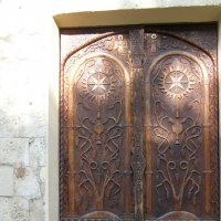 Дверь храма Сурб Саркис :: Анна Воробьева