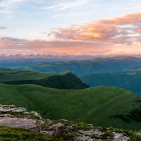 Рассвет с видом на Эльбрус :: Сергей Сабешкин