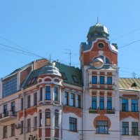 Вторая башня архитектуры Северного Модерна на Австрийской площади :: Стальбаум Юрий 