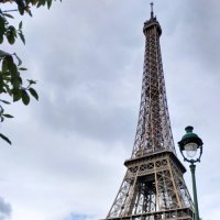 Эйфелева башня в Париже :: Гуля Куценко