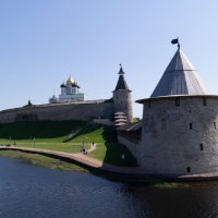 Псков. Крепость. :: Сергей Петров 