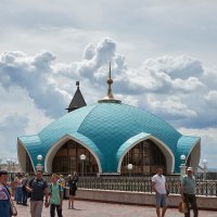 Зилант в небе над Казанским кремлём :: Олег Манаенков
