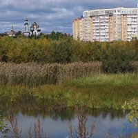 Июнь...Вид от реки на Свято-Духов храм" :: Владимир 