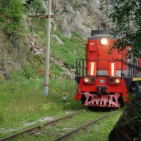 Тепловоз на Кругобайкальской железной дороге :: Лидия Бусурина