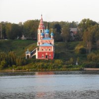 На романовской стороне. Казанская церковь. Тутаев :: Надежда 