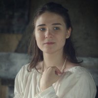 Портрет девушки с бусами :: Татьяна Симонова