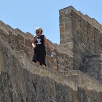 Стены и лестницы крепости Нарын-Кала :: Татьяна 