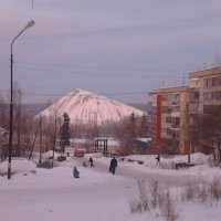 Зимой в Дегтярске. :: Иван Обожин