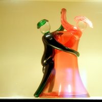 Ваза для цветов из цветного стекла "Танцующая пара". Смирнов Б.А., художник. :: Валерий Новиков