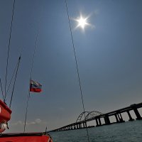 КРЫМСКИЙ  МОСТ-НАШ :: Вадим   Гераскин 