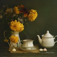 Цветы и чай :: Виталий Стасов