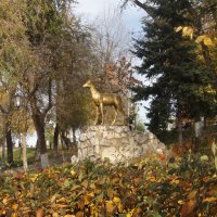 Символ города Самары в Струковском саду :: марина ковшова 
