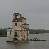 Затопленная церковь :: Александр Сивкин