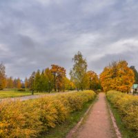 Октябрь в Царицыно... :: Владимир Жданов