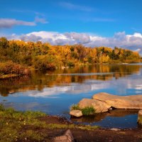 Осень на озере Шарташ :: Наталья 