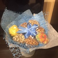 Подарочный букет из сладостей. :: Нина Колгатина 
