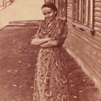 Советская девушка Катя... Неизвестный автор, 1957 год. :: Ринат Засовский