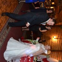 Танцы,на свадебке :: Андрей Хлопонин