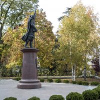 Памятник Александру  Невскому :: Валентин Семчишин