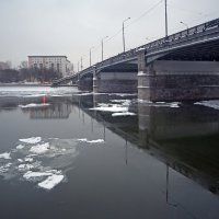 Новоспасский мост :: Михаил Бибичков