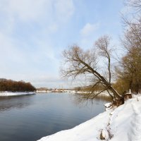 Зимняя тропка у реки :: Андрей Снегерёв