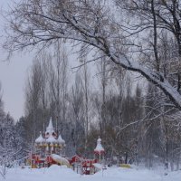Снежно в парке... :: марина ковшова 