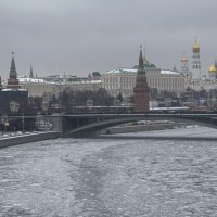 Кремль. Вид с Патриаршего моста :: Игорь Кузьмин