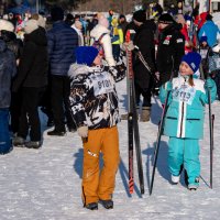 Маленькие лыжницы. :: Андрей + Ирина Степановы