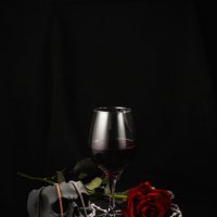 Бокал вина в готическом стиле :: Николай Чекалин