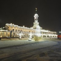 Безлюдный зимний Речной вокзал :: Евгений Седов