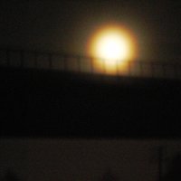 Луна над мостом ночью :: Артем 