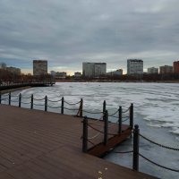 Мартовский городской пейзаж :: Андрей Лукьянов