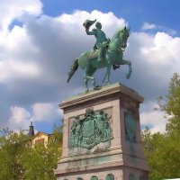 Люксембург.  Памятник герцогу Вильгельму II :: Ольга Довженко