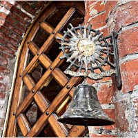 Старинный колокол. :: Валерия Комова