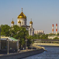 Не с парадной стороны. :: Петр Беляков