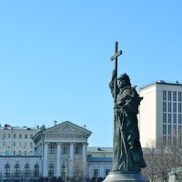 Памятник Владимиру Великому :: Александр Рыжов