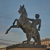 «Конь с идущим юношей» Аничков мост :: Анастасия Смирнова
