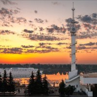 Речной вокзал :: Михаил Свиденцов